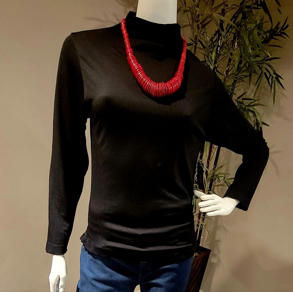 NWT Cotton Candy Classic Black top
